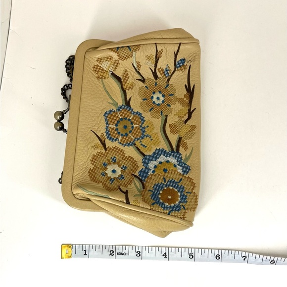 Isabella Fiore Boho Leather Embroidered Crossbody Purse Chain Strap Pre Owned - Picture 9 of 10